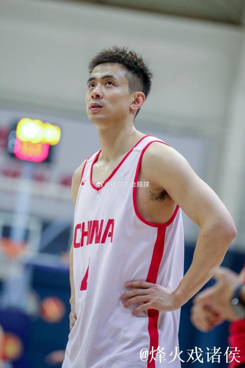 全运会男篮：赵继伟砍下23分14助攻 辽宁力克北京